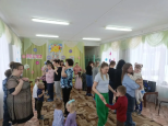 Праздник для любимых мам