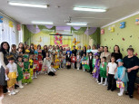 8 Марта праздник милых женщин.