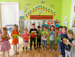 Поздравительные открытки к дню защитника Отечества .