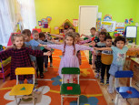 Мероприятие в средней группе: "Мир транспорта".