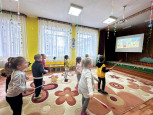 Клубный час "Прогулка в космос"