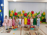 8 Марта - праздник бабушек и мам