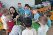 Родительская минутка "Лепим, играем, растём"