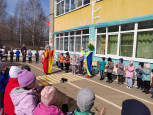 День смеха с клоунами Пряником и Плюшей 01.04.2024г