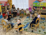 Адаптационное занятие во 2-й мл. группе "Весёлые игрушки" : "Бабочка-Леталочка и волшебные пузырьки"