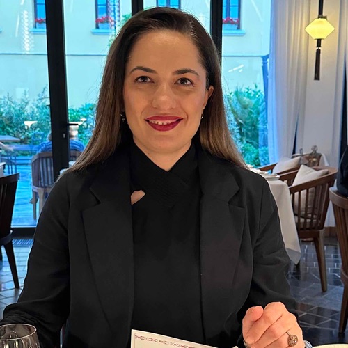 Neslihan Durna