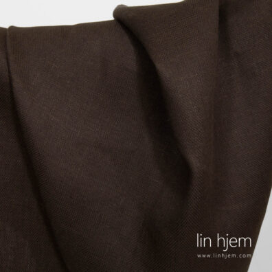 Linstoff i brun farge med små romber.