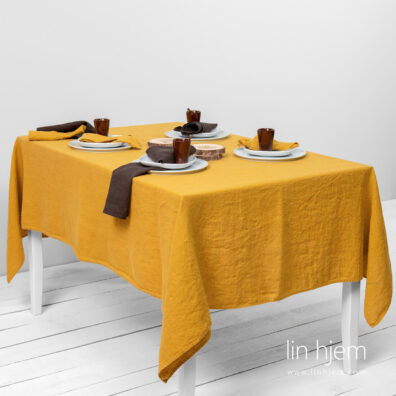 Vasket linduk i gul farge.