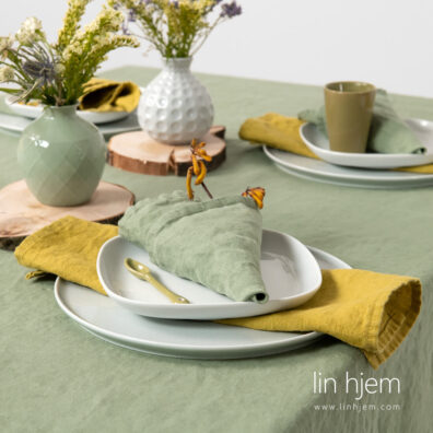 Grønnaktig linduk, vasket.