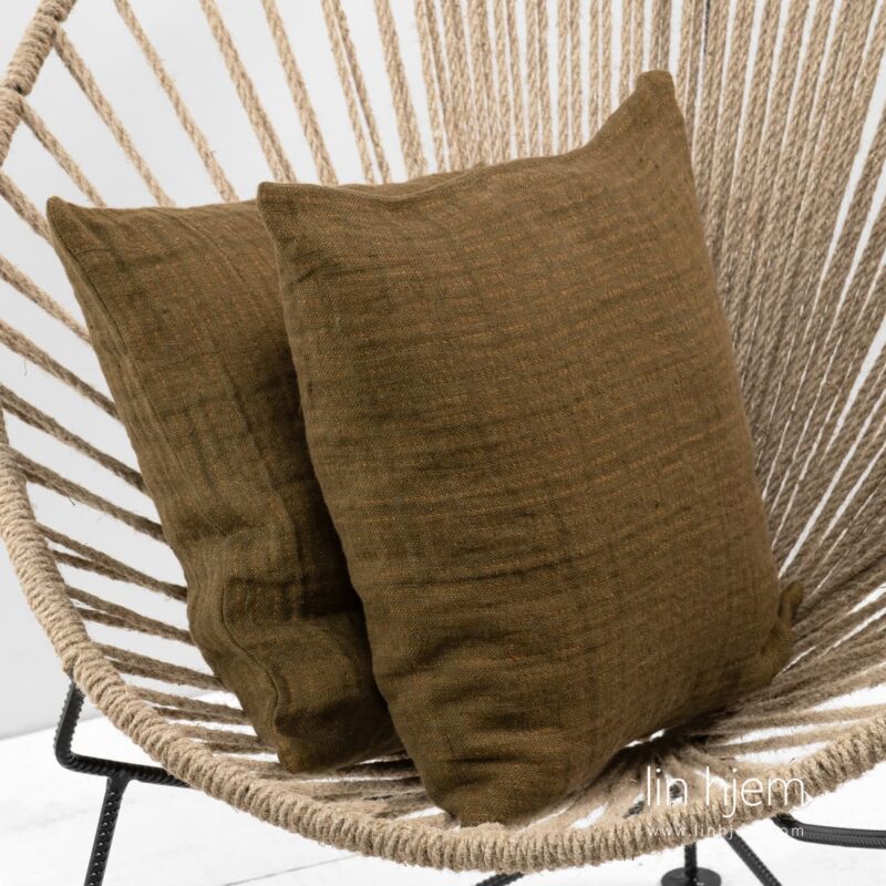 Brunaktig gr&oslash;nt linputetrekk.