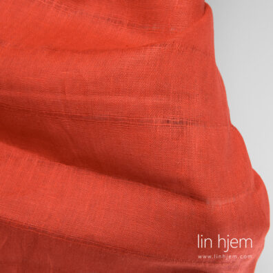 Rødt linstoff, lett stoff.