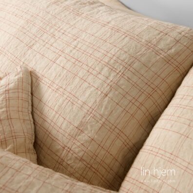 Sand farget sengesett, marmalade.