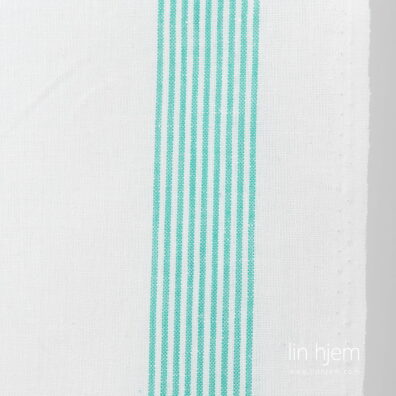 Stripete stoff i halvlin, grønt/hvitt.