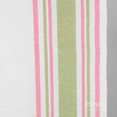 Stripete hvitt halvlin stoff.