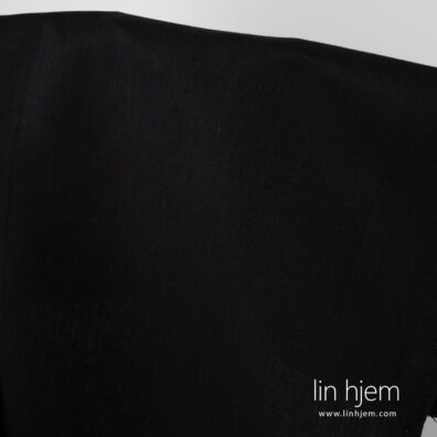 Stoff i halvlin, svart.