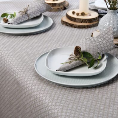 Halvlin duk i grå farge, tony.