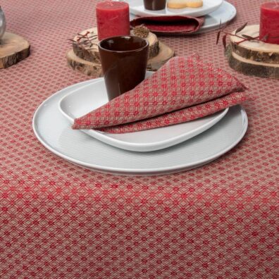 Duk i rød farge, tony.