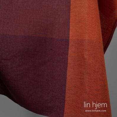 Oransje/rød stoff, bredt.