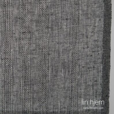 100% svart/grått linstoff med gjennomsiktige striper.