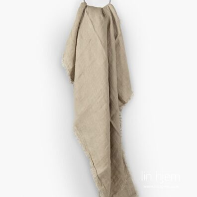 Linskjerf i brun farge.