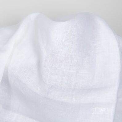 Kritthvitt 100% linstoff, bredt.