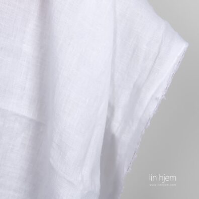 Vasket 100% linstoff, kritthvitt.