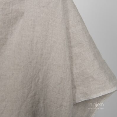 100% linstoff, naturlig, vasket.