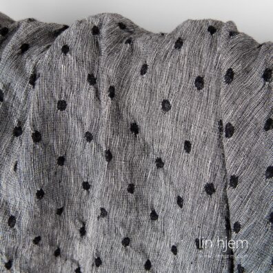 Lin-ull stoff med bobler, vasket.