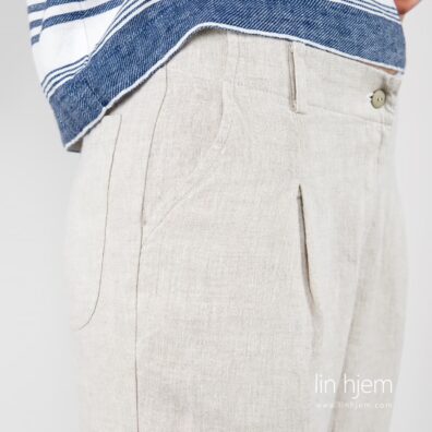 Lysegrå linbukse, poki.