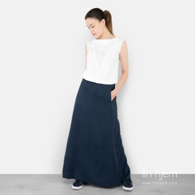 Blått skjørte i lin.