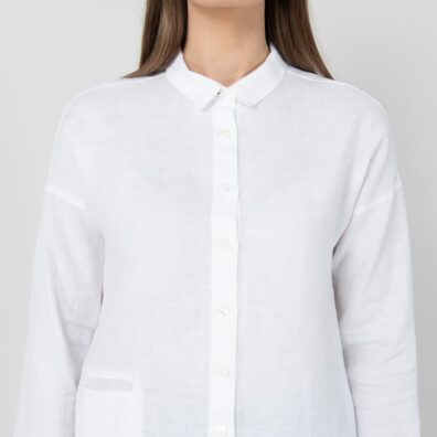 Kritthvit bluse av 100% lin