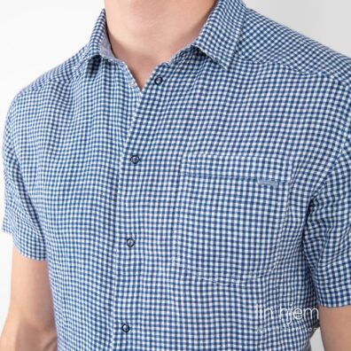 Blå skjorte av 100% lin, corto.