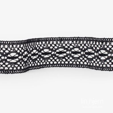 Svart farget blonde i lin,Nr.57.