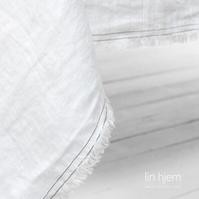 Vega linduk, melkehvit farge.