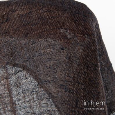 Blått/brunt 100% linstoff, gjennomsiktig.