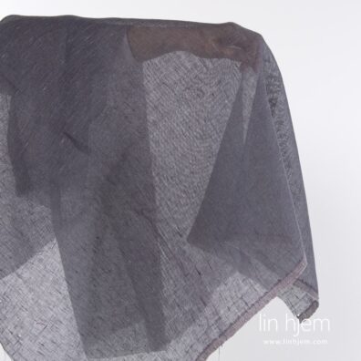 Gjennomsiktig grått lilla linstoff.