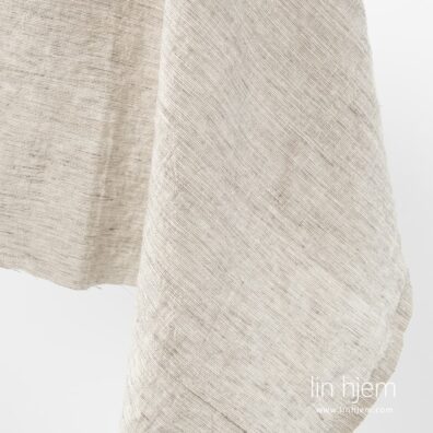 Vasket brunaktig halvlin stoff, bredt.