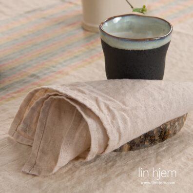 Brunaktig serviett av lin, MEIZA.
