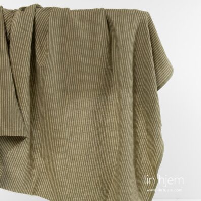 Vasket linstoff i grønne striper.