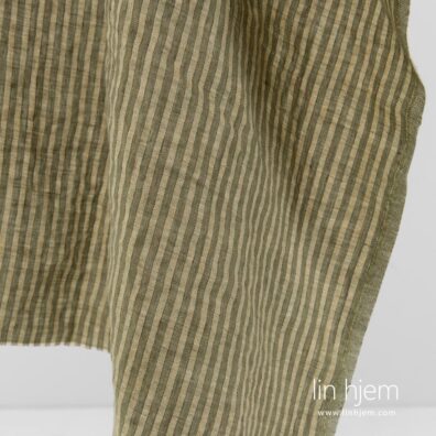 Grønn farget 100% linstoff.