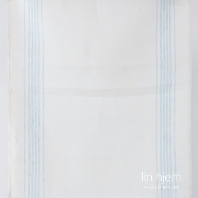 Linstoff i lyseblå striper.