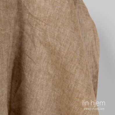 100% bredt linstoff, brunt.