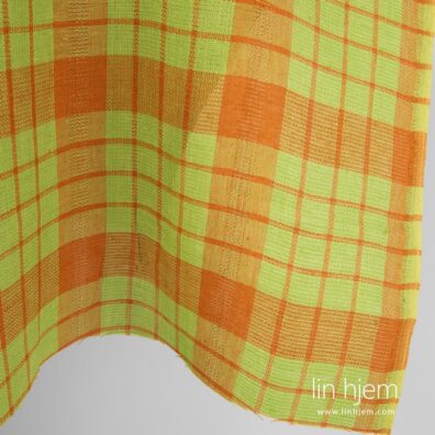 Oransje grønn farget 100% linstoff.