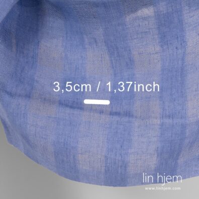 Blått 100% linstoff, gjennomsiktig.