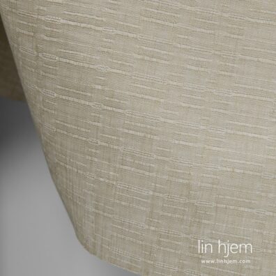 Brunaktig 100% linstoff i striper.