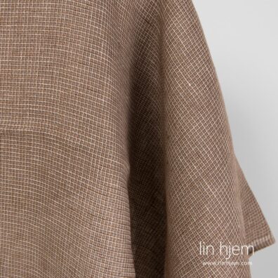 Brun farget 100% linstoff.