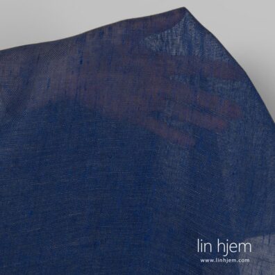 100% linstoff av blå farge.