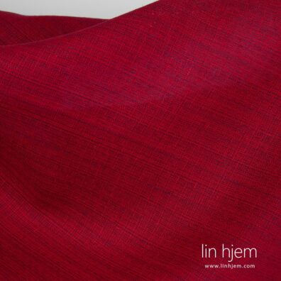 Rødt melange 100% linstoff.