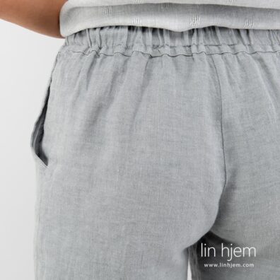 100% lin bukse i grå farge.