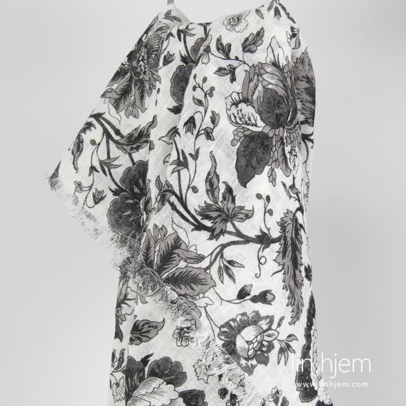 Gardenia svart skjerf.